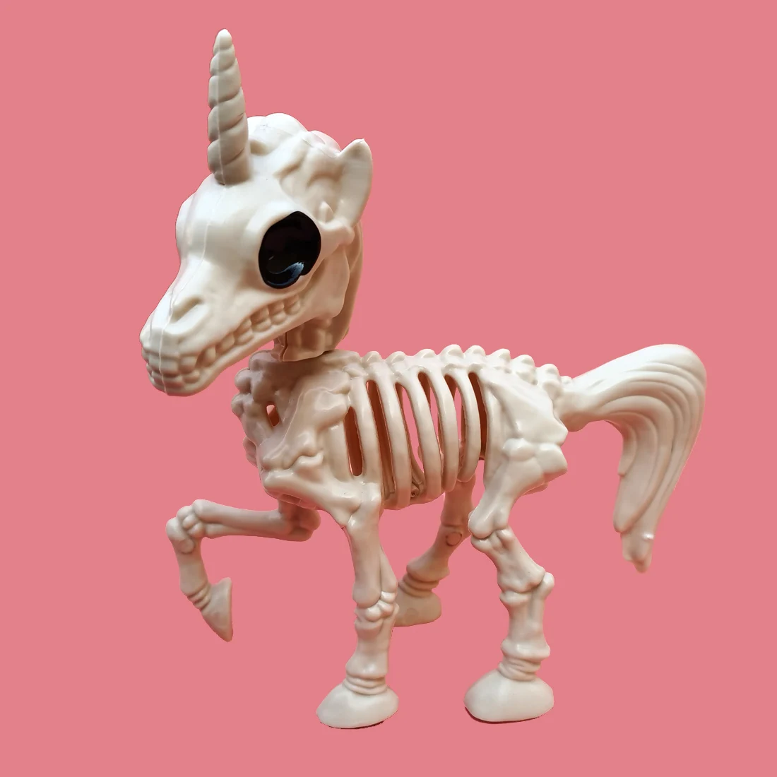 

Halloween Decoration Unicorn Skeleton Bone Party Cute Ornaments Hallowmas Horror Props Horrible Scary (Beige)