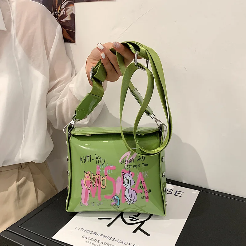 

New High Capacity Crossbody Bags for Women PU Leather Popular Messenger Bag Fashion Graffiti Wide Shoulder Strap Casual Brand