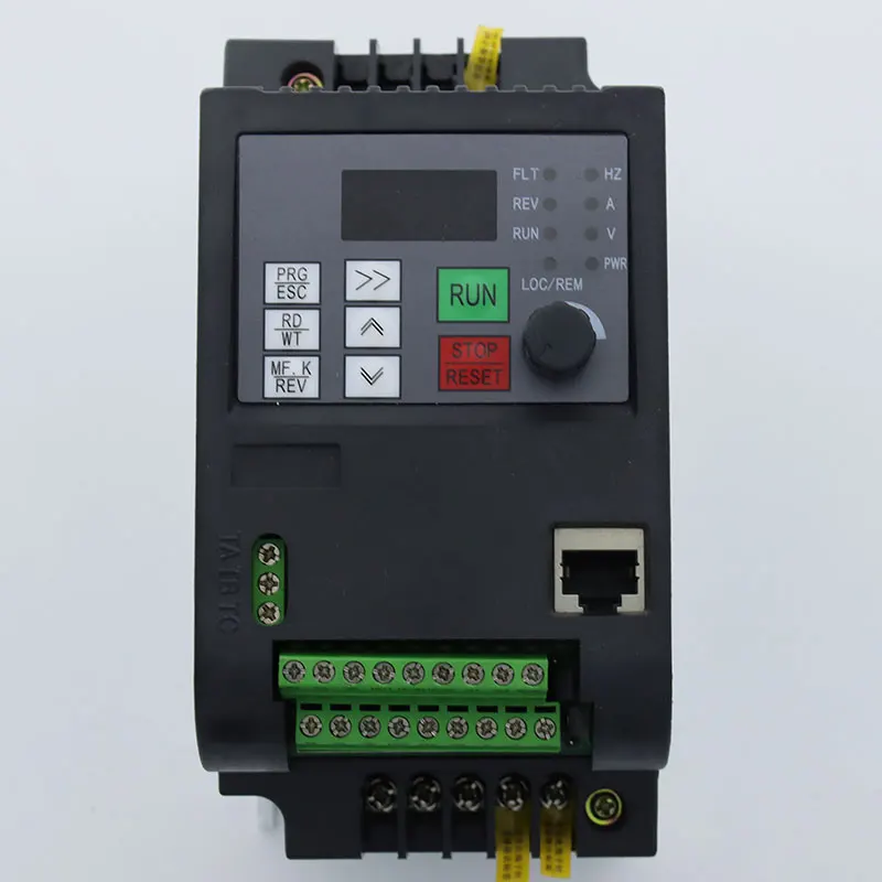 

0.75KW/1.5KW/2.2KW variable frequency drive VFD 220V single phase input 380V 3phase output for water/Air cooled spindle motor