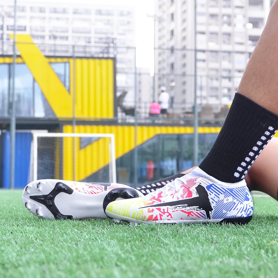 

Men Soccer Shoes Adult Kids TF/FG High Ankle Football Boots Cleats Grass Training Sport Footwear 2021 Trend Mens Sneakers