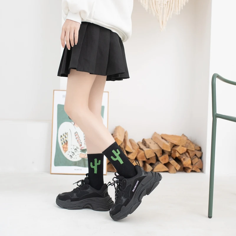 Черные/белые носки с изображением растений для женщин Зеленый Кактус Джек узором