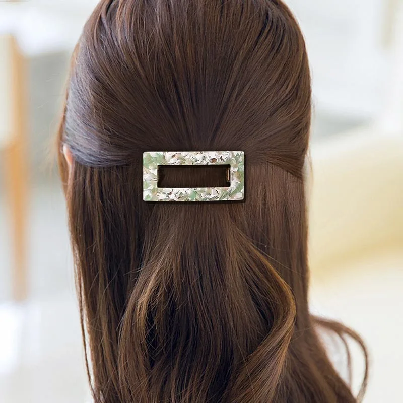 

Green Acetate Hollow Hair Clip For Women Leopard Marble Textured Geometric Water Drop Duckbill Barrette Hairpin Hair Accessories