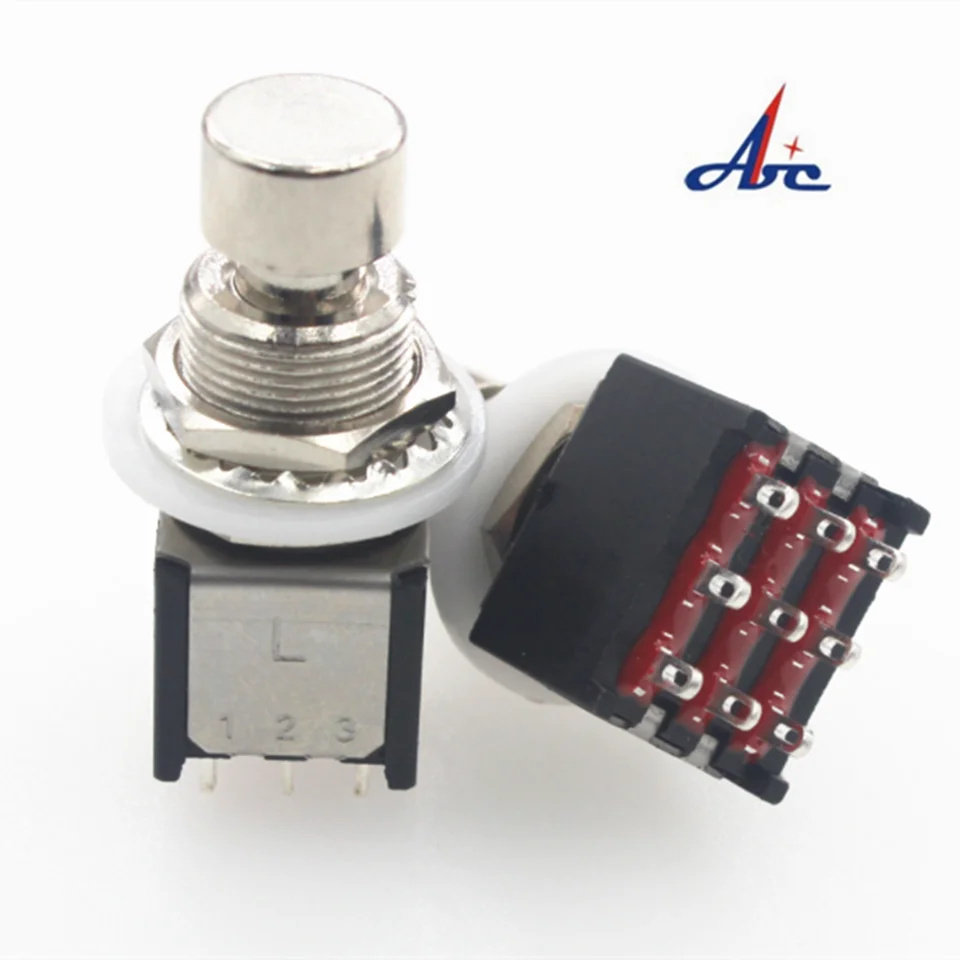 

2PCS Wholesale Guitar Effects 3PDT 9 Pins Latching Stomp Pedal Footswitch ON/ON Mini Foot Switch Black Color Base