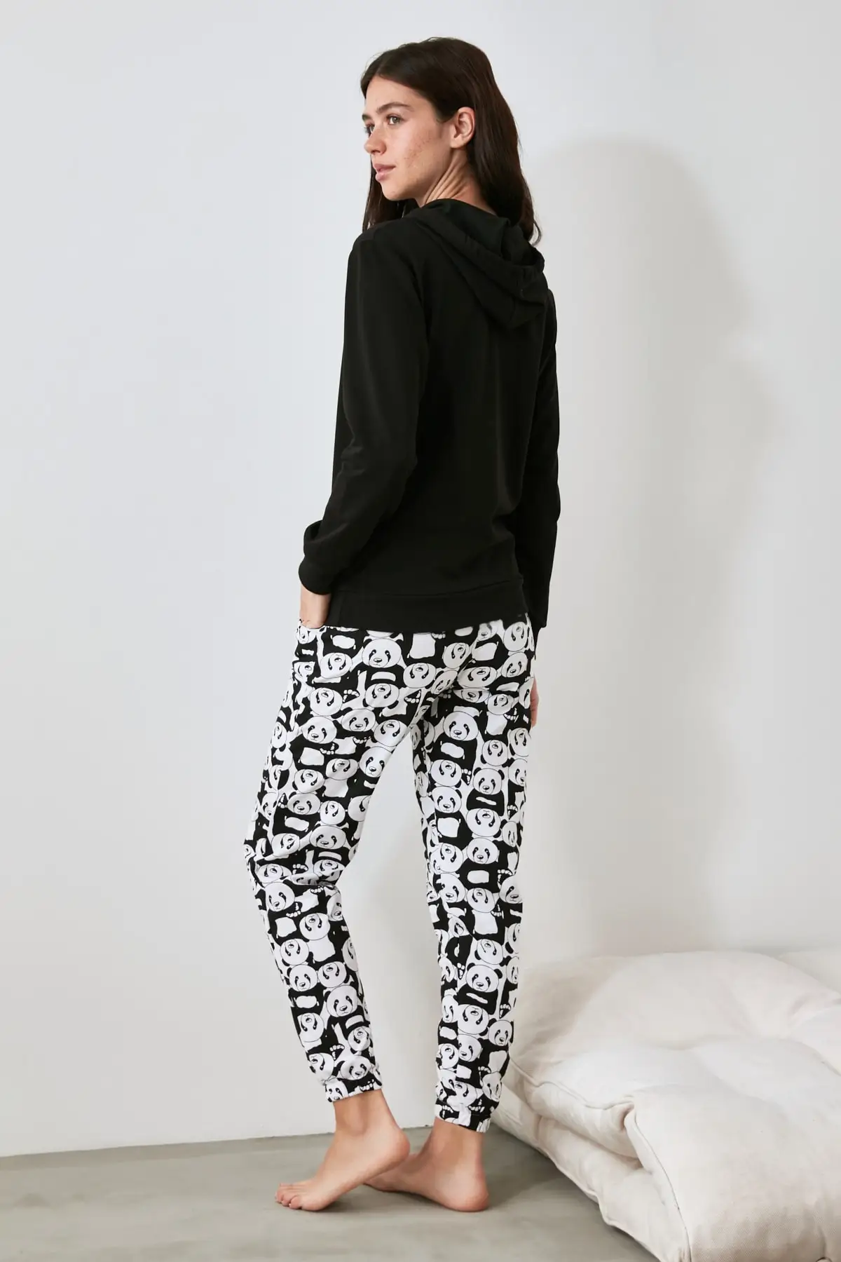 

Trendyol Printed Hooded Knitted Pajamas Set THMAW21PT1081