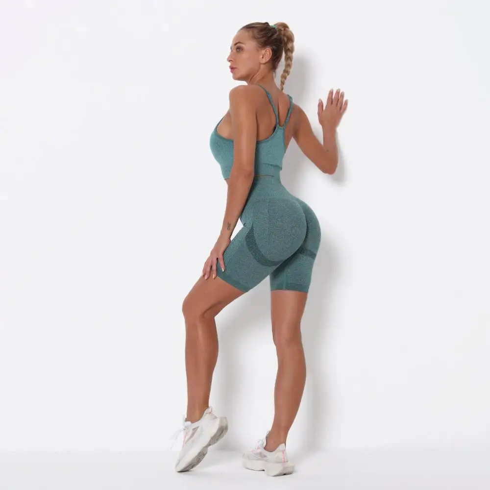 Трикотажный бесшовный персиковый комплект с бюстгальтером для занятий йогой и