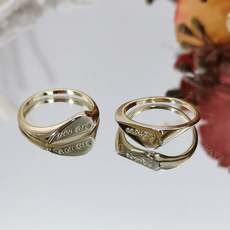 

New 2Pcs/set Gold Silver Color Heart Letter Ring for Women Copper 16K Plated Finger Rings Couples Jewelry Gift Accessories