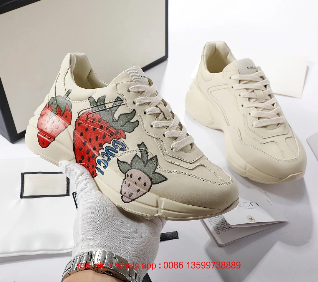 

2021 high quality luxury quality the most popular dad shoes Disney sports shoes enthusiasts shoes Mickey Mouse sports shoes mult