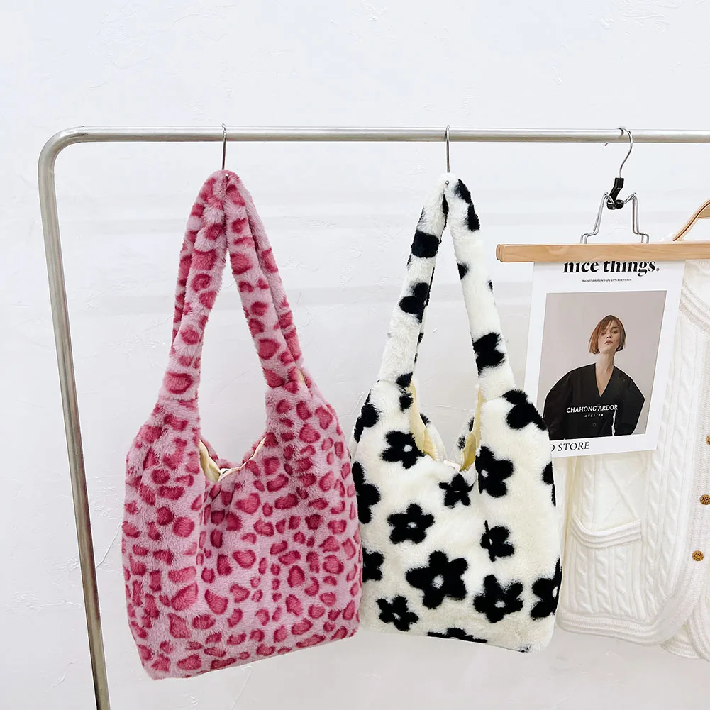 

Женская модная сумка через плечо, плюшевая сумка для подмышек с цветочным принтом в виде животного, повседневные сумки на плечо, зимние прин...