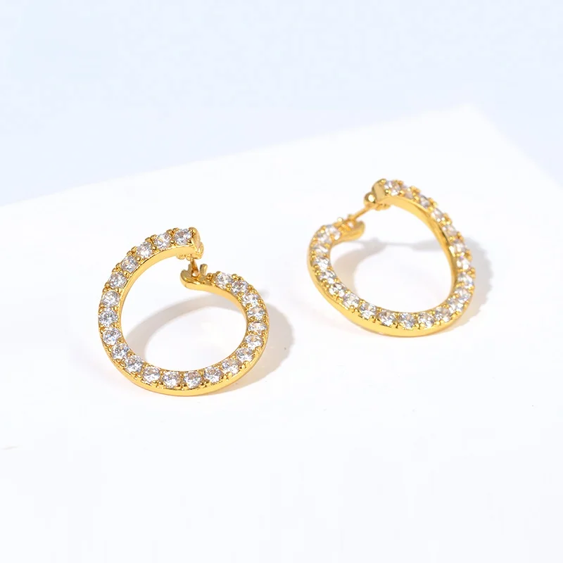 

Ymh New Fashion Stud Earrings forWomen Hoop Earrings Summer Niche Design High Sense Frosty Style Earrings Ear Clipl Light Luxury