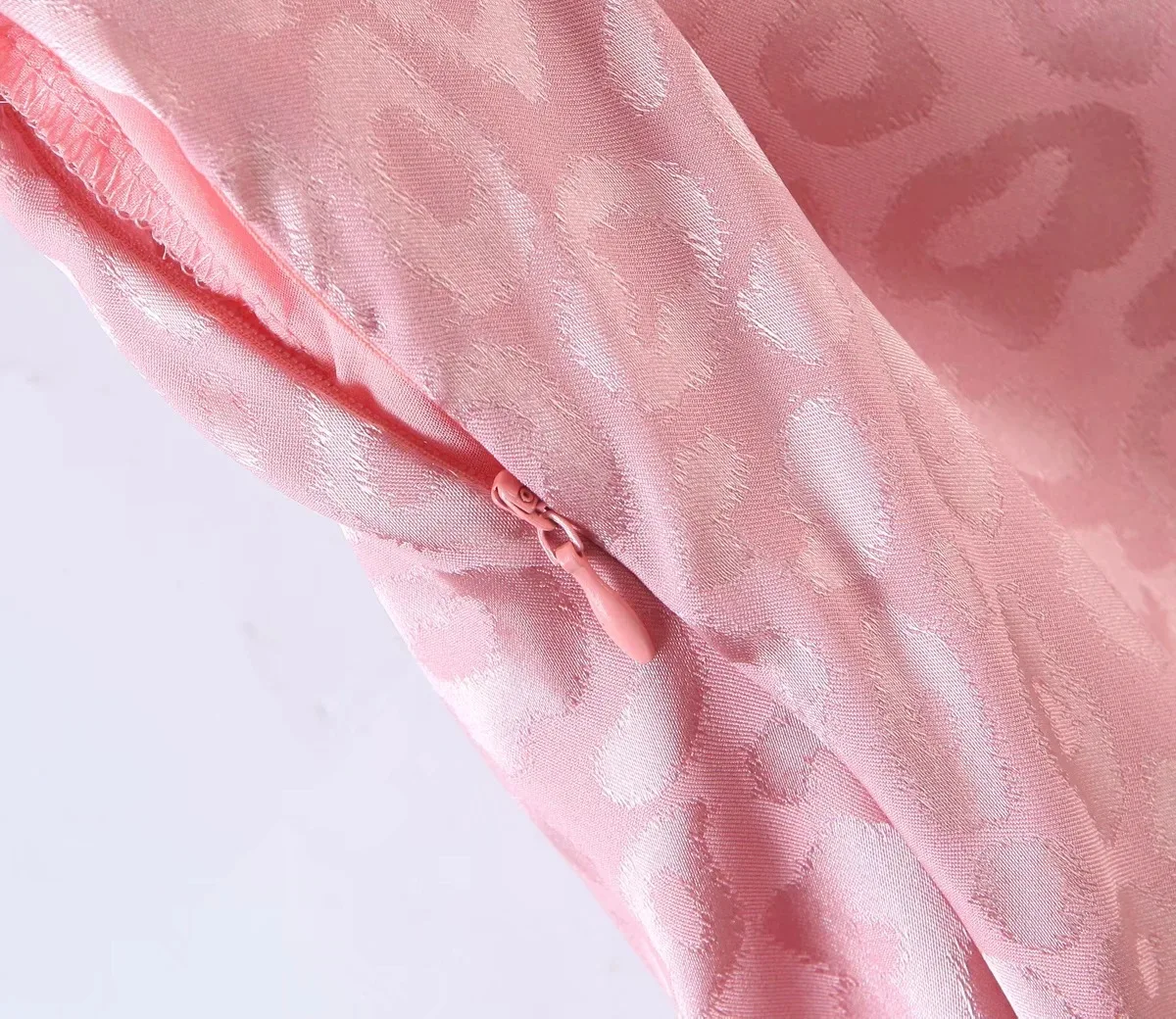 

Women Dress 2021 New Blogger French Retro Palace Style Pink Leopard Bangade Sexy Backless Dress Chic Vestido Feminino Donsignet
