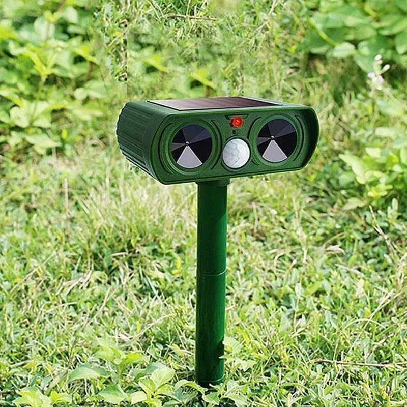 

Solar Animal Repeller Ultrasonic Motion Activated Farm Garden Protecor Electronic Scarer Bird Flooding Cat Dogs Control Device