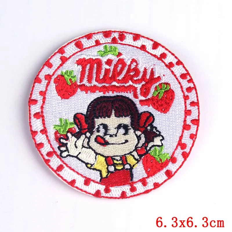 5P-PE4537CT Pulaqi лев Король патчи Мультфильм Аниме Железный на патч для одежды DIY вышитые наклейки на одежду свиньи животные Милая Аппликация - Цвет: 5P-PE4537CT