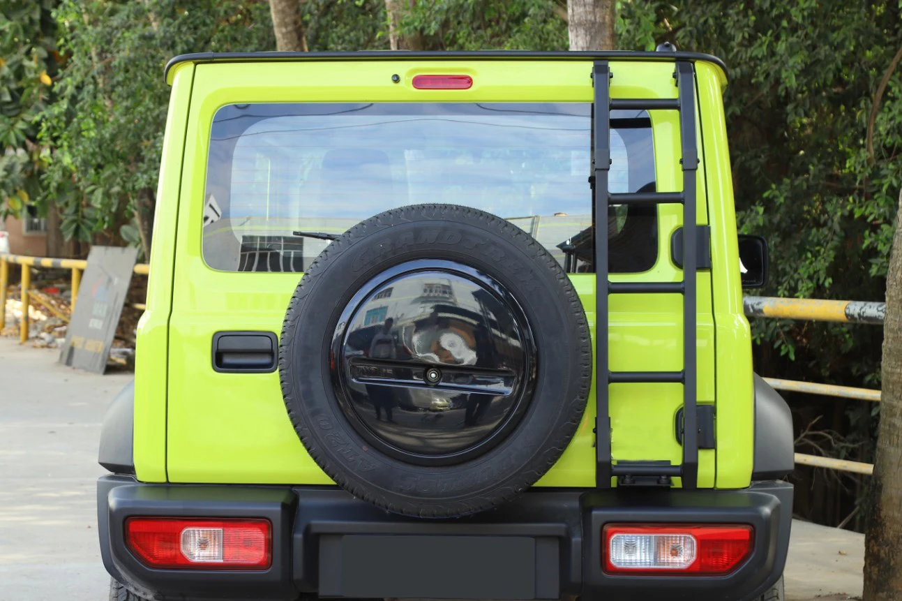 Topteng для Suzuki Jimny 2019 на черной алюминиевой автомобильной лестнице задней двери