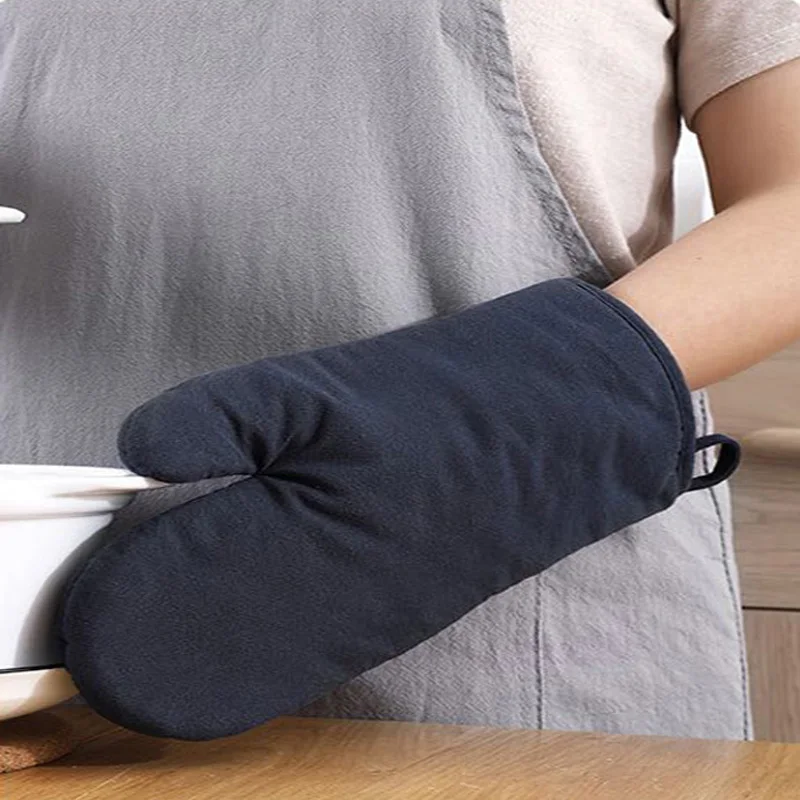 

Extra-Thick Heat-Resistant Gloves For Household Microwave Oven Baking Tools