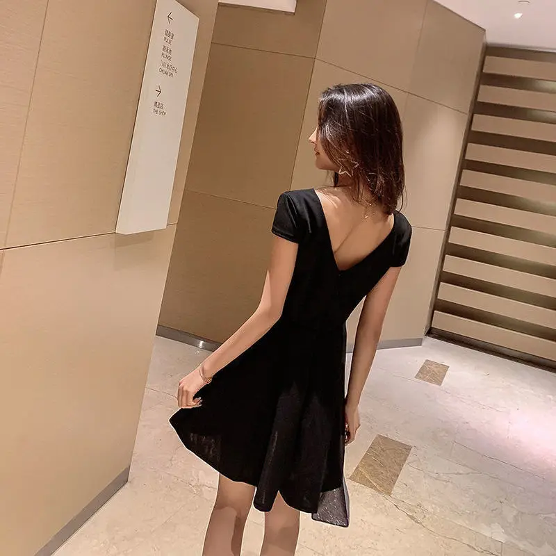 

Women's black skirt 2021 summer new mesh waist slim V-neck A-line Short Sleeve Dress