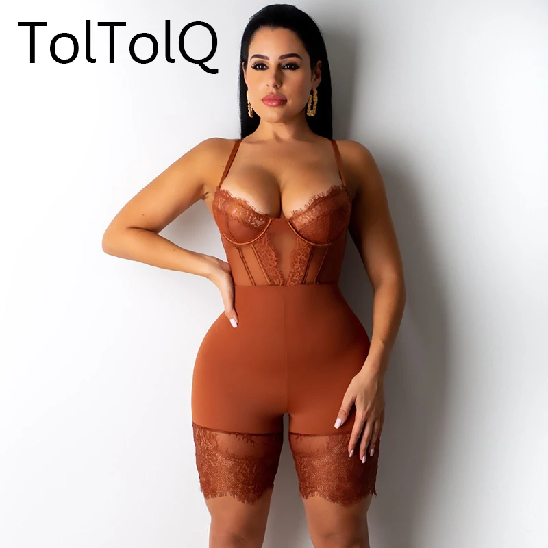 Женский кружевной комбинезон черный облегающий с открытой спиной и V образным