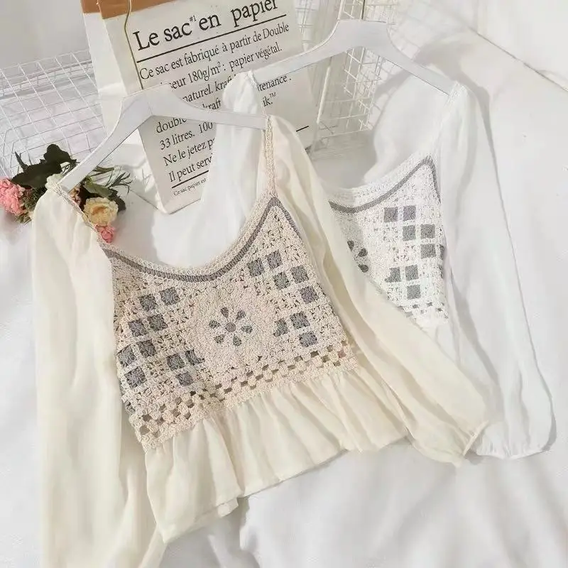 

Make firm offers the new French small pure and fresh and crochet knitting hollow-out chiffon hubble-bubble sleeve shirt jacket