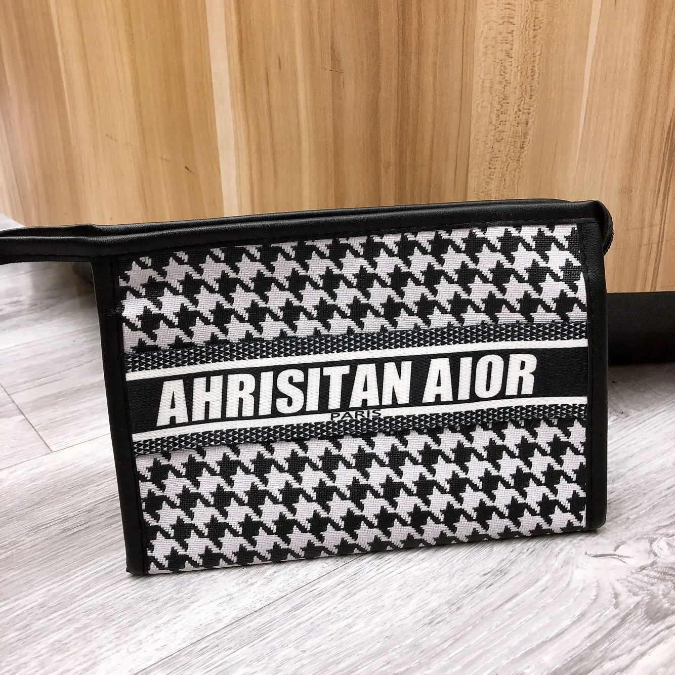 

Black and white thousand bird lattice portable women's bag portable fashion make-up bag shopping bag embroidery bag