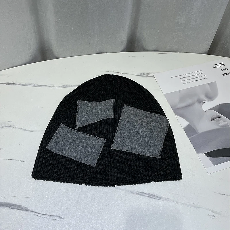 

Hats For Women Spring Autumn Knitting Cube Patch Unisex Keep Warm Windproof Cap Female Cover Head Cap Men Beanie Hats New 2021