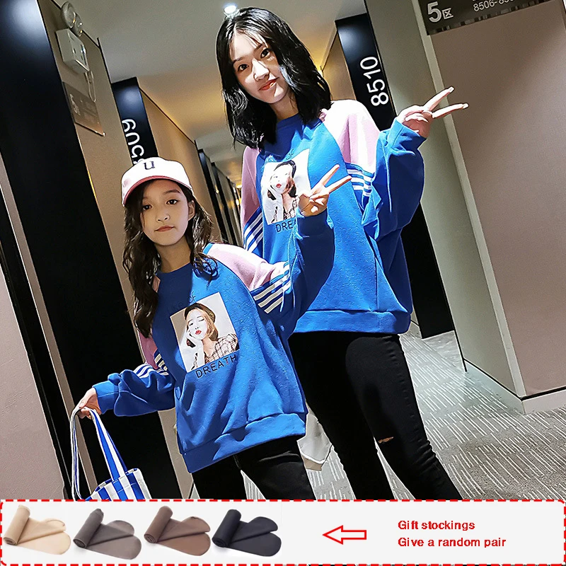 Осень 2019 модная семейная Одинаковая одежда толстовки Детские платья для девочек