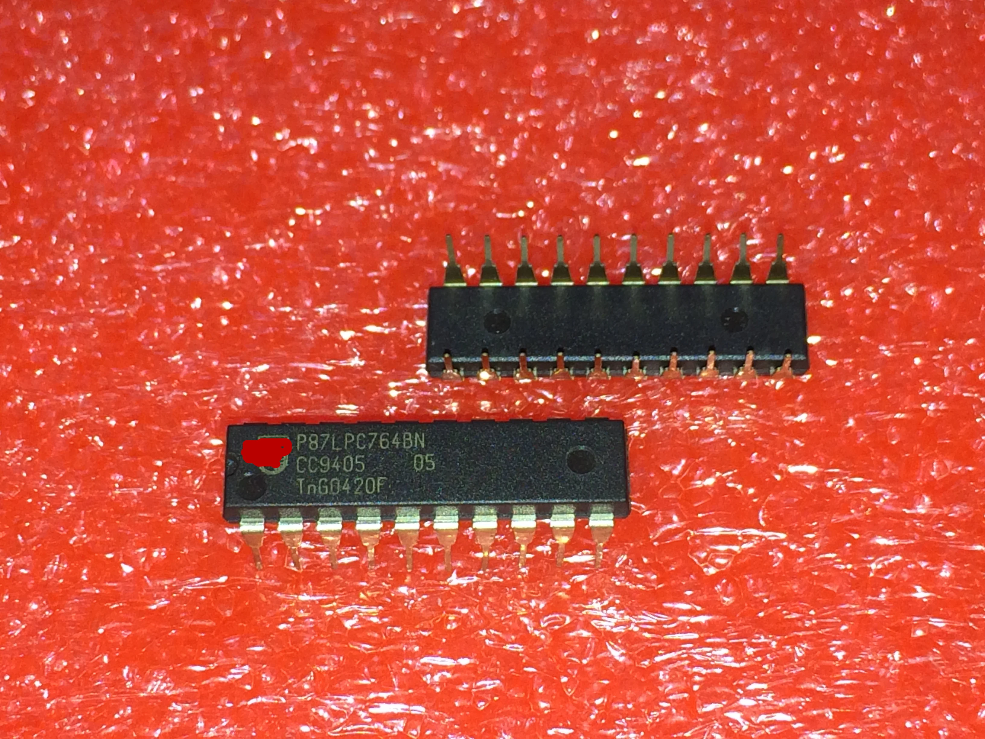 Новый импортный оригинальный P87LPC764BN | Электроника