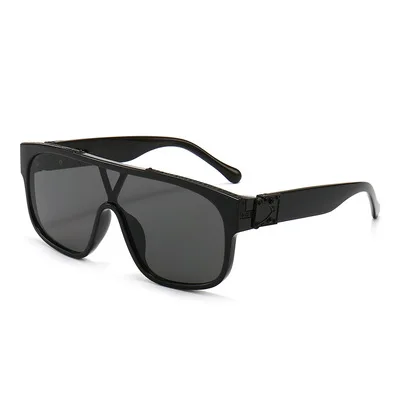 

Fashion Sunglasses For Men And Women Conjoined Sunglasses Personality Avant-Garde Street Photography Europe And America 2021 New