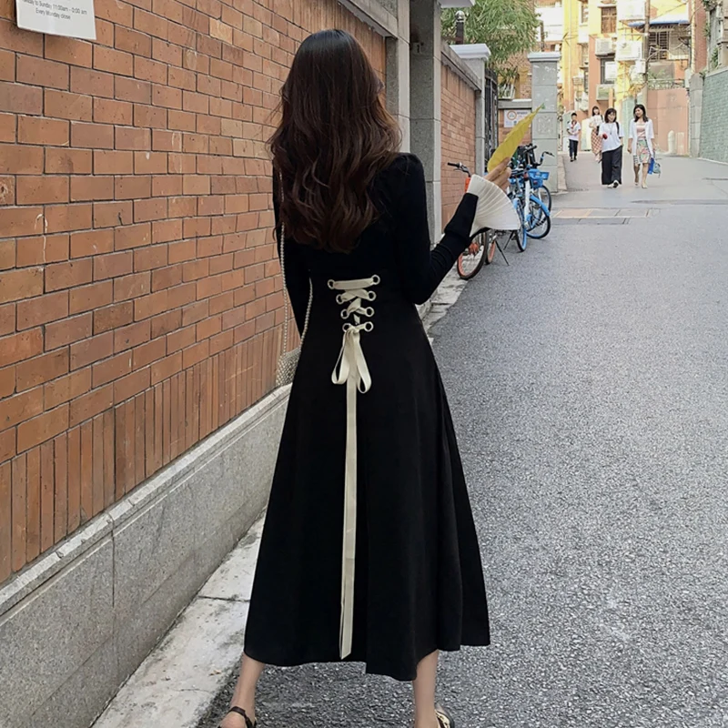 

2021 New Women Vintage Two Piece Sets Spring Autumn Sexy Square Collar Shirts Bandage Long Skirt Black Outfits Winter Woman Set