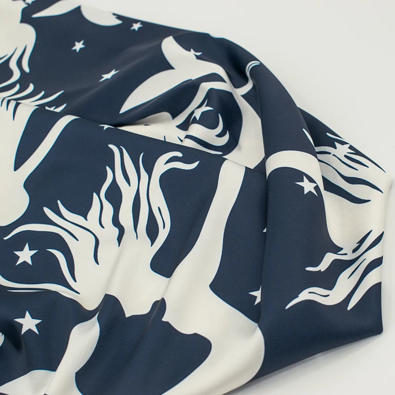 Русалка на темно-синих цифровых фотоэлементах Для платья тканевая Ткань Шитья |