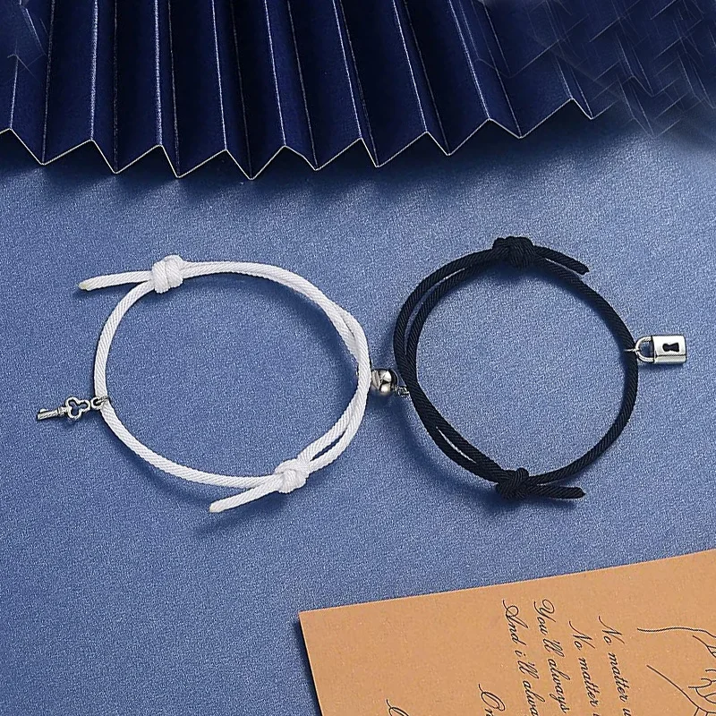

Handmade Key and Lock Couple Bracelet Gift Adjustable Forever Love Relationship Bracelet Magnetic Bond Bracelet Set Couple