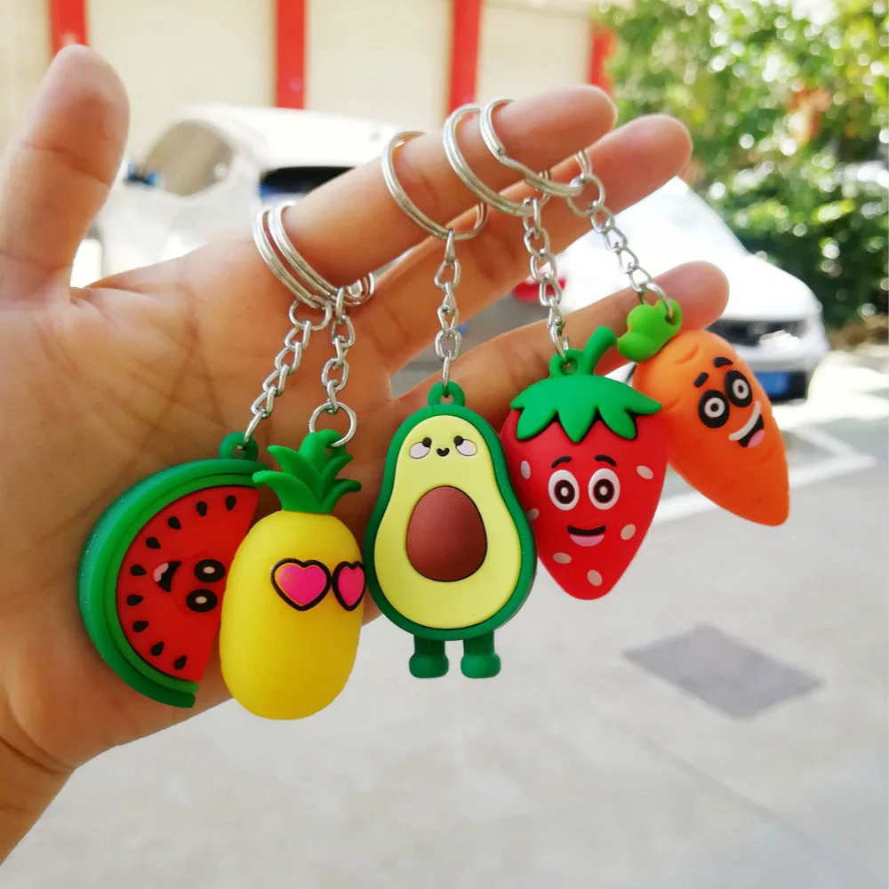 

Cute Simulated Fruit Avocado Keychain 3D Soft Resin Smiling Carrot Durian Strawberry Keychains Women Bag Pendant Keyring