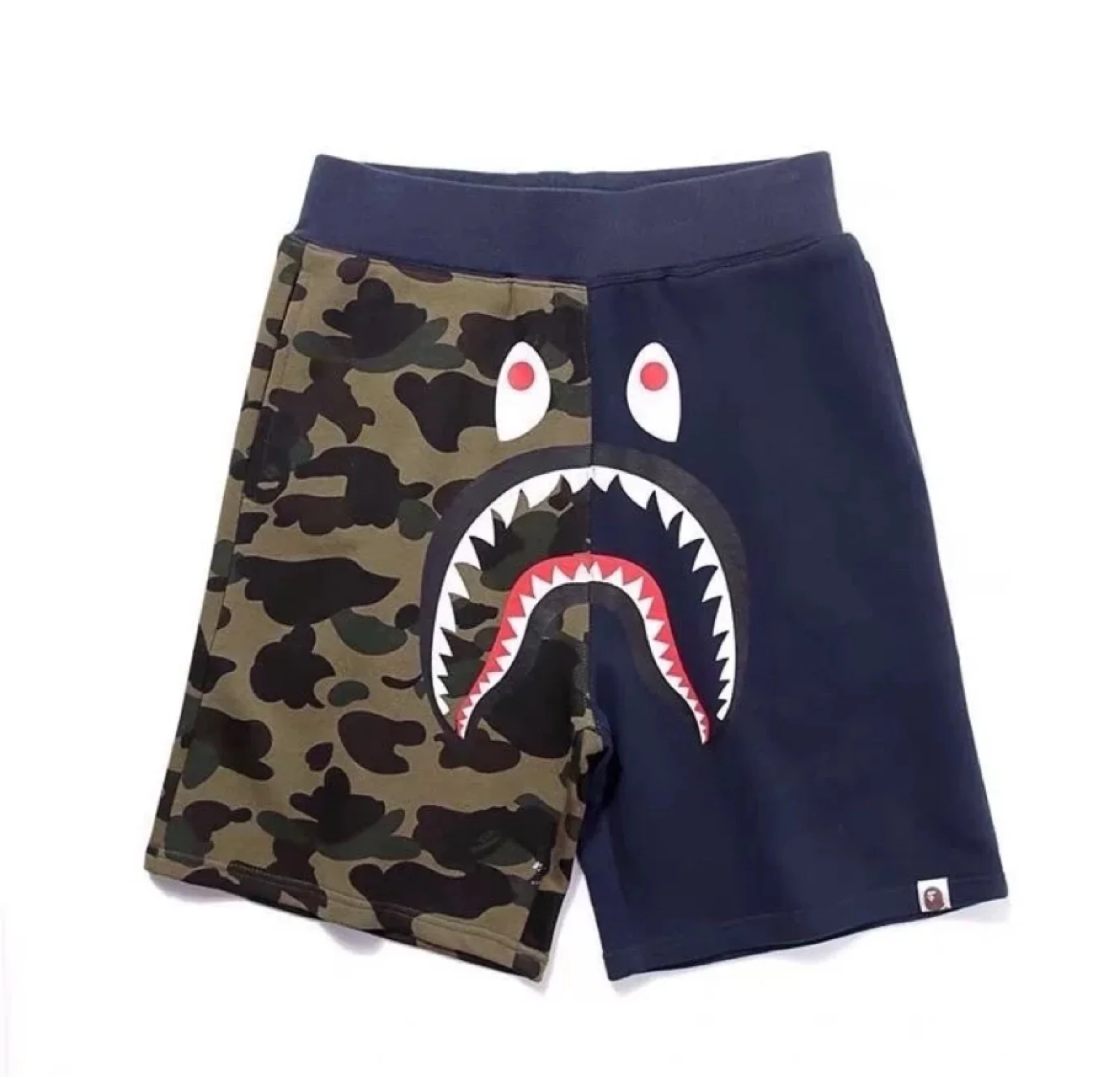

Fashion Shorts Japanese Street Brand High-Quality Shark Head Casual Shorts Men And Women Five-Point Beach Shorts Hot Sale