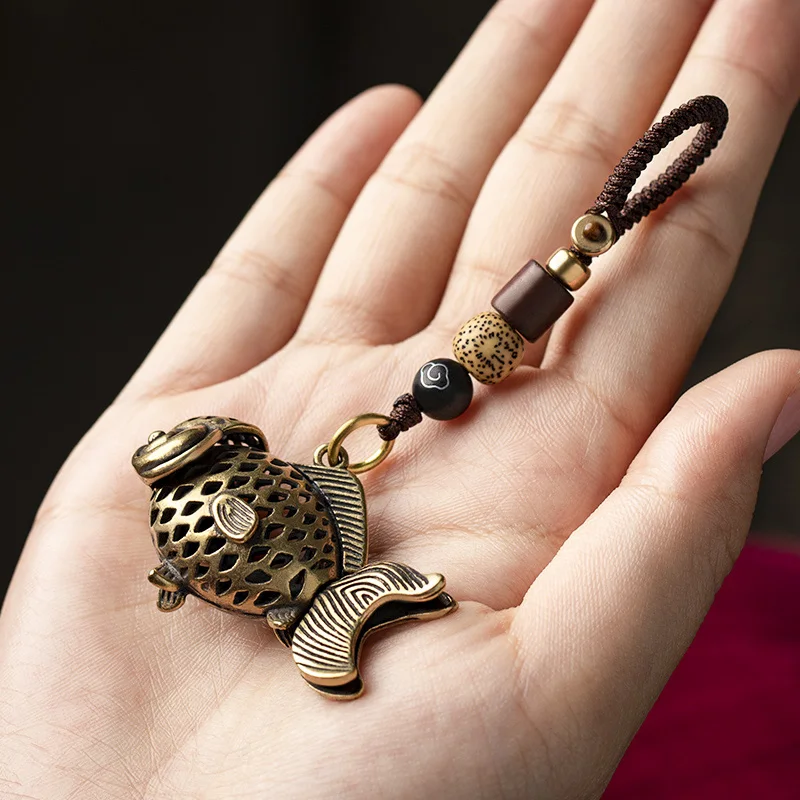 Брелок для ключей латунный в стиле ретро