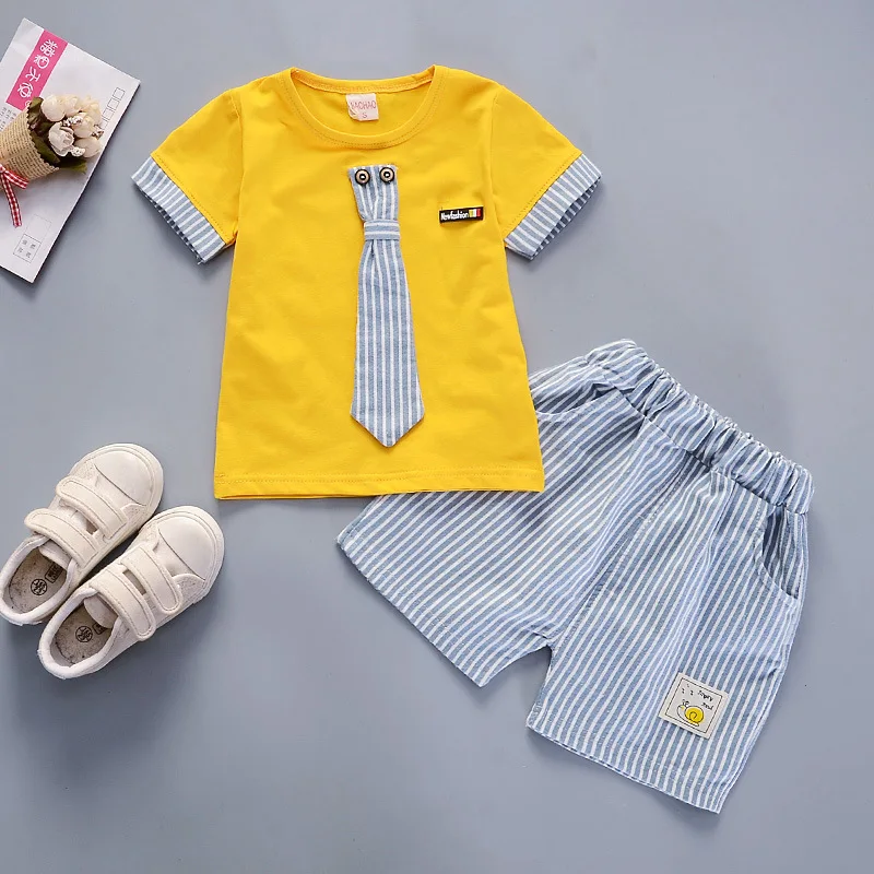 Летняя одежда для маленьких мальчиков корейские хлопковые футболки с короткими