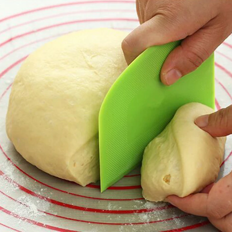 

Пластиковый скребок для теста, 2 шт.