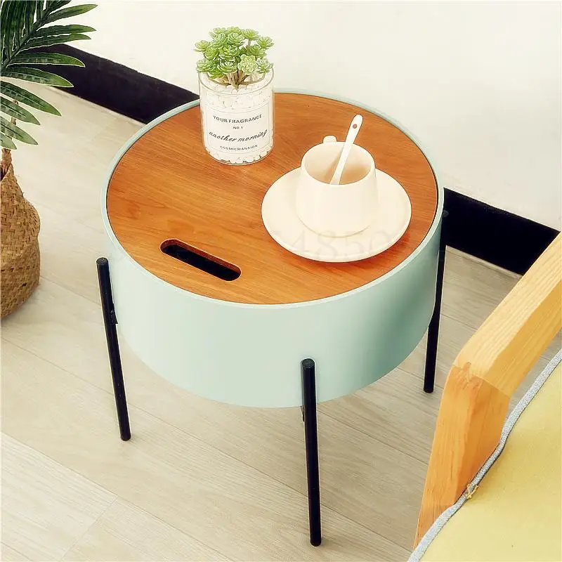 Небольшой журнальный столик диван простой современный скандинавский креативный