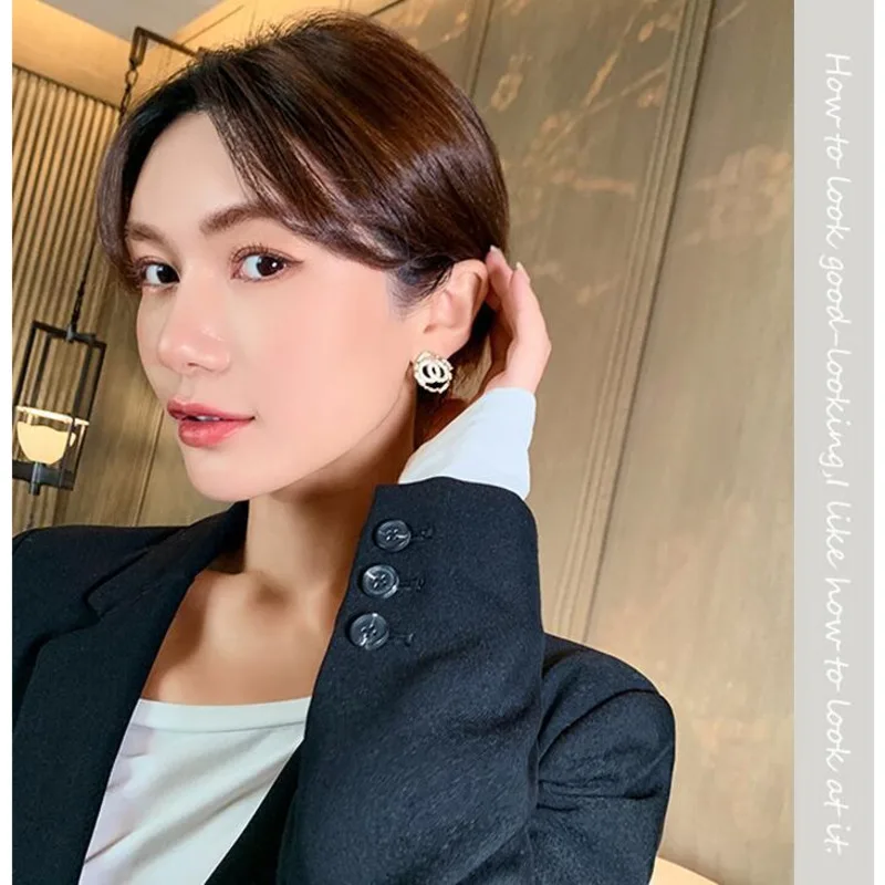 

Rhinestone Geometric Stud Earrings for Women Girls 2021 New Bijoux Circle Earring Party Jewelry Gifts Gold Trendy earings