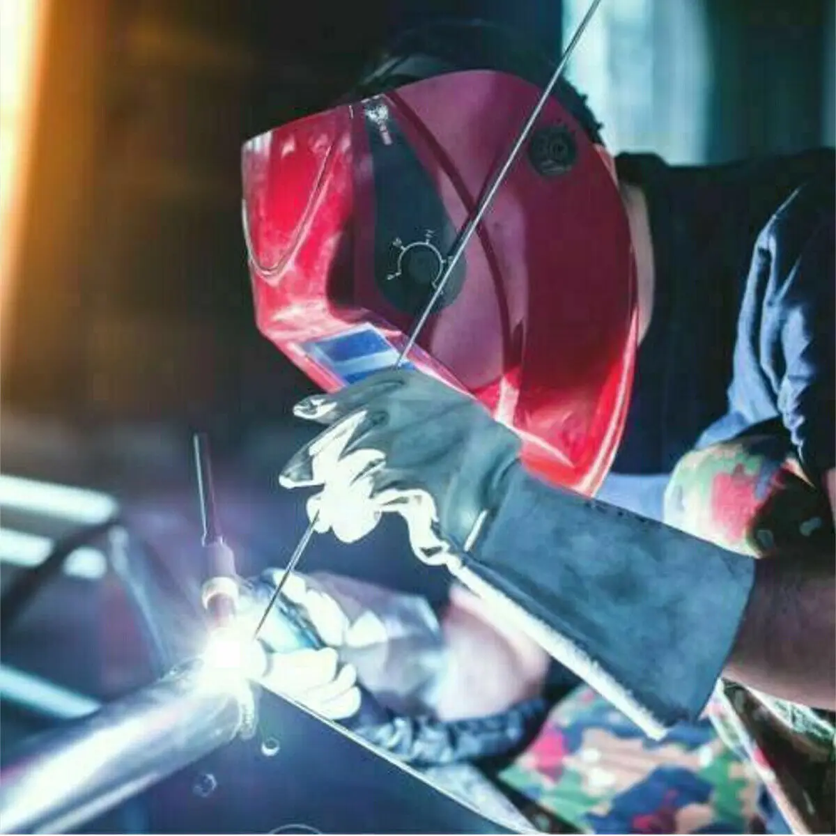 

Silver Welding head 380°~400° 33cm/1.08ft Solid Solution Flux Cored Wire