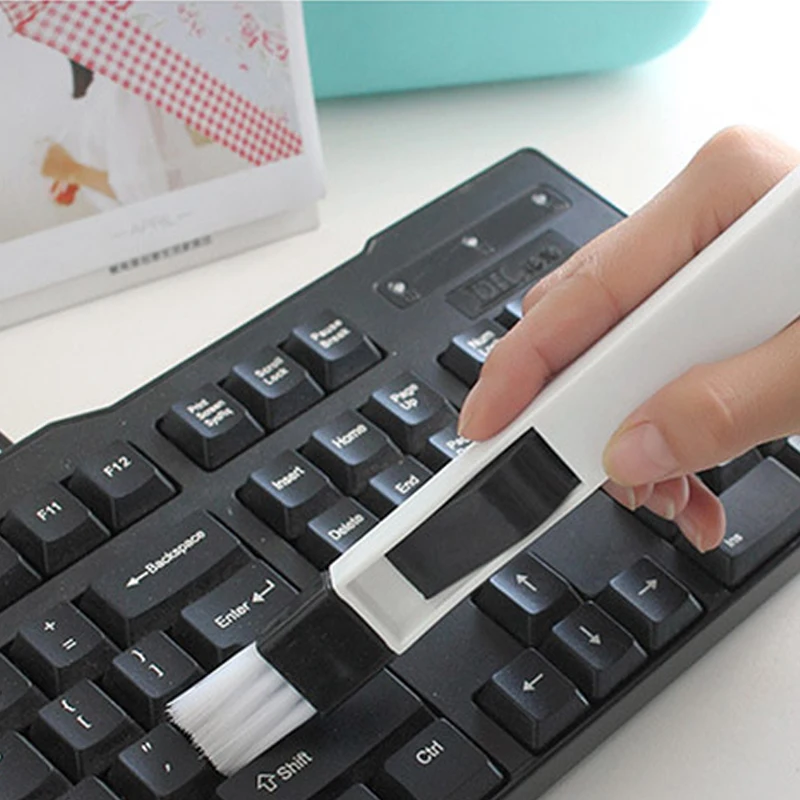 Многофункциональная щётка для чистки клавиатуры и окон + Совок 2 в 1 черный синий