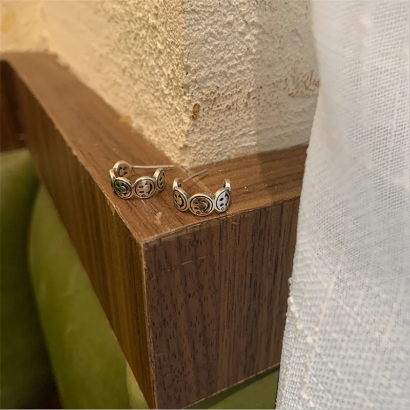 

Simple Korean Cute Hip Hop Earrings Bungee High Design Sense Women's Holiday Gifts Party Jewelry Wholesale