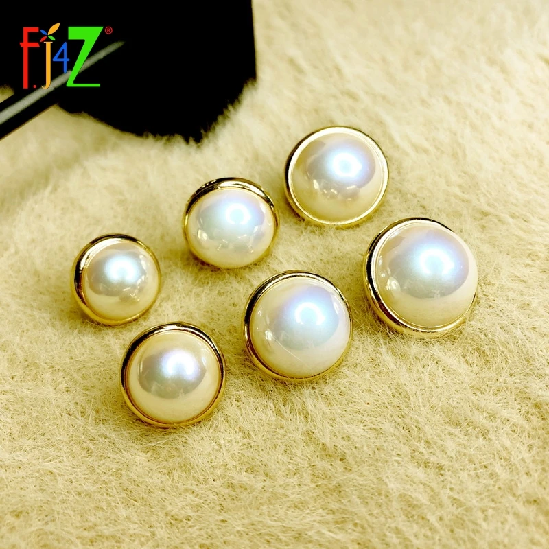 

F.J4Z Elegant Pearl Stud Earrings for Women Glossy Quality Round Simulated Pearl Statement Earring Trend Lady Gifts Dropship