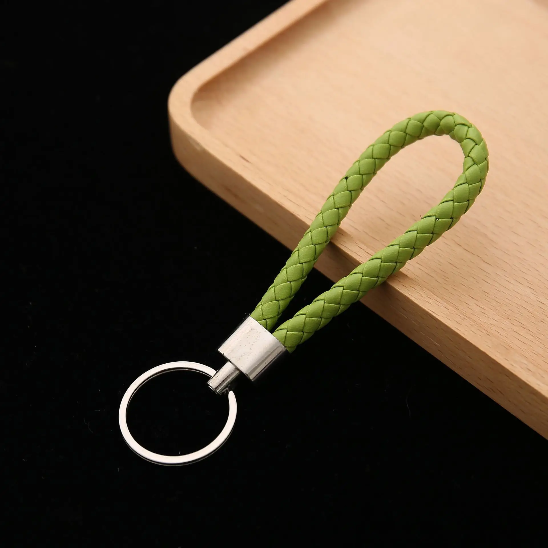 Light Green PADEGAO 50 шт. Веревка Ключ Пряжка Кулон переплетение брелок для ключей в виде троса металлический влюбленный мультфильм часть натуральная кожа Автомобильный Ключ Пряжка PDG140 - Цвет: Light Green