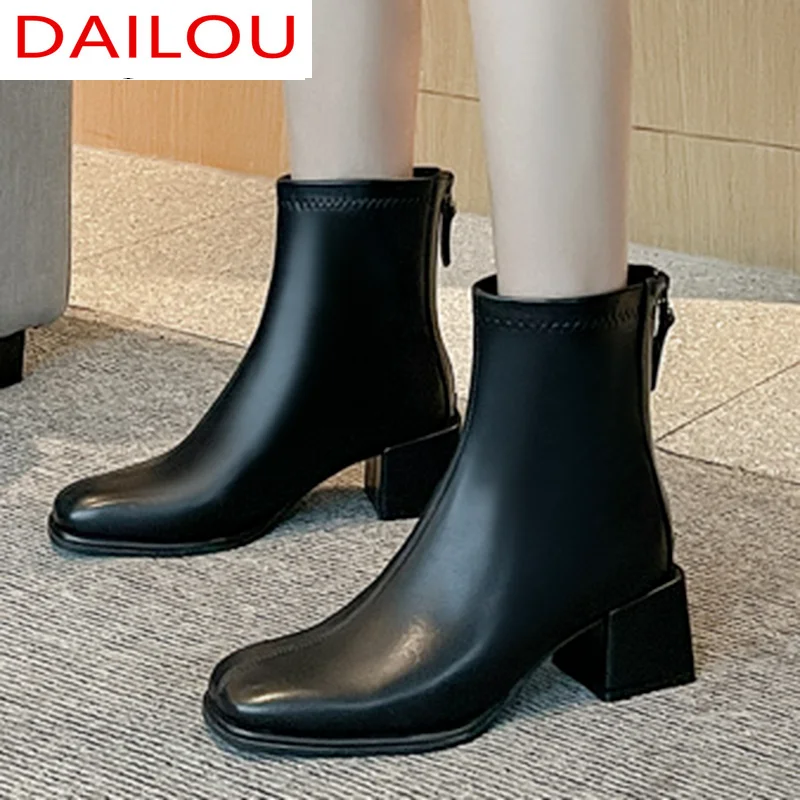 

Женские ботинки мартинсы на платформе, с квадратным носком, из искусственной кожи, на молнии сзади, на высоком каблуке, повседневные ботильо...