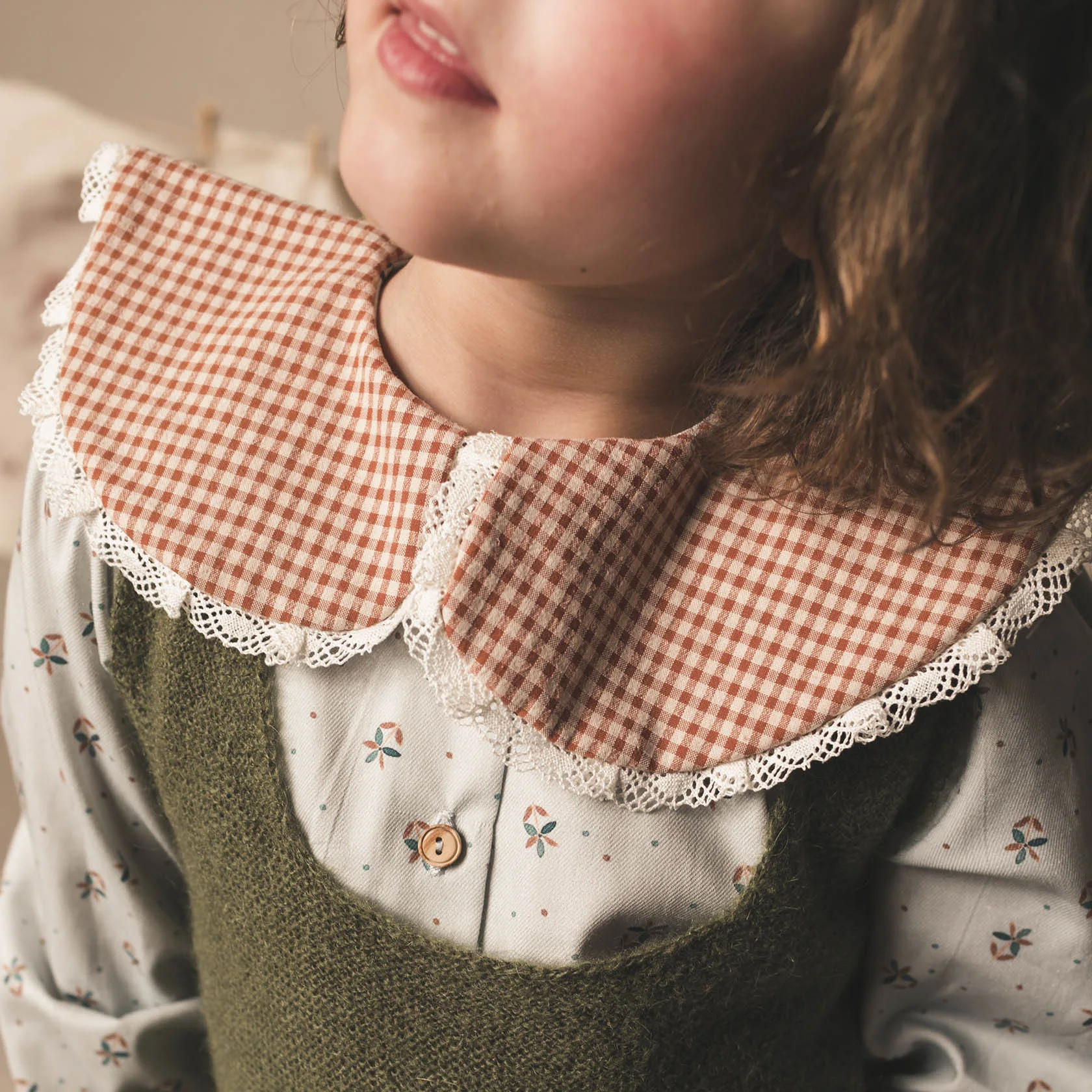 

Baby Autumn/winter Blouse Top European and American Lapel Long-sleeved Lace Collar Bottoming Shirt Girl Plaid Pullover