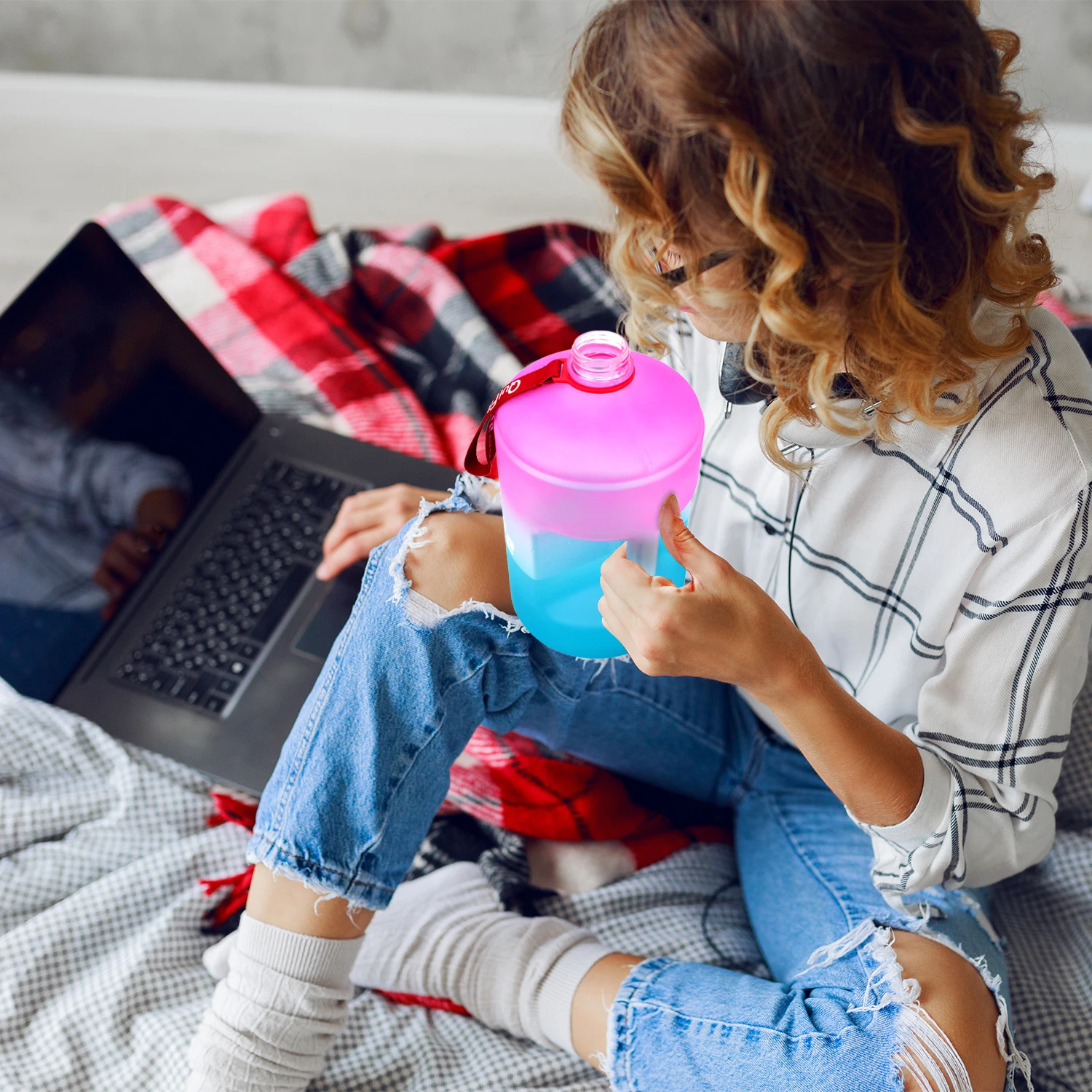 

3.78L 2.2L 1.3L Gallon Water Bottle Large Capacity GYM Fitness Tourism BPA FREE Sports Jugs Tour Bottles Outdoor Kettle