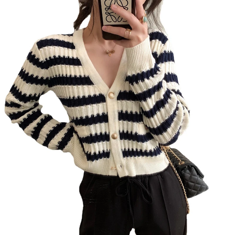 

Knited Striped Cardigan Women V Neck Sweater Korean Fashion 21 Spring Autumn Red Green Black Blue Sweaters Feminina LD1764