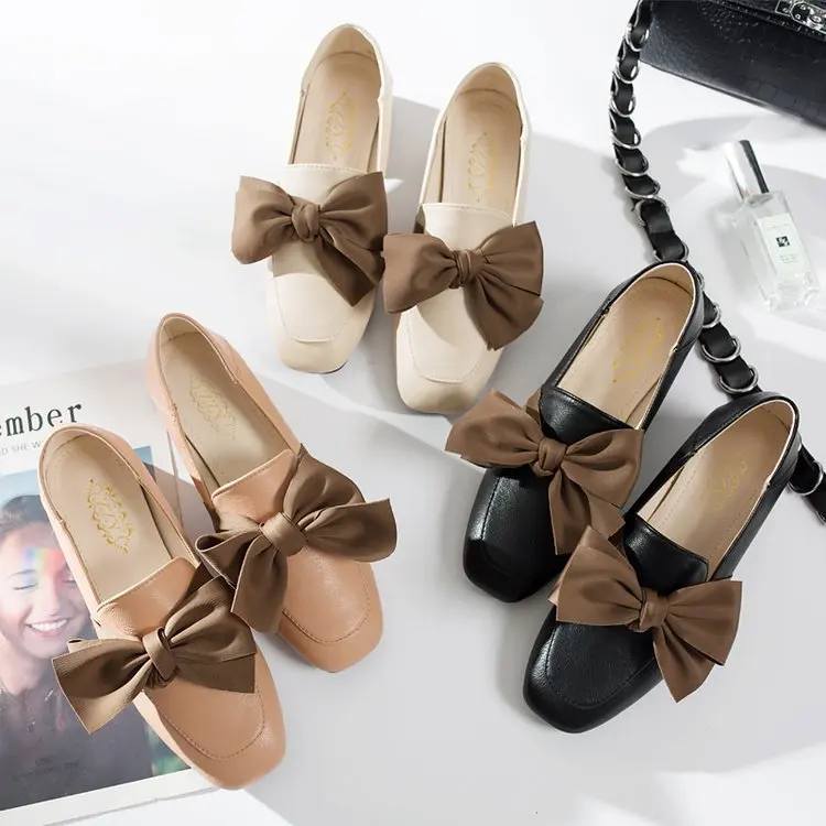 2020 Новое поступление черные кожаные туфли-лодочки для женщин милые шелковые
