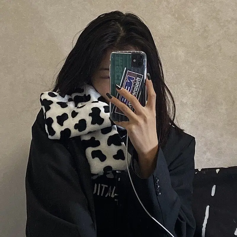 Осенне-зимний милый шарф с узором в виде пушистой коровы и пятен мягкий черный