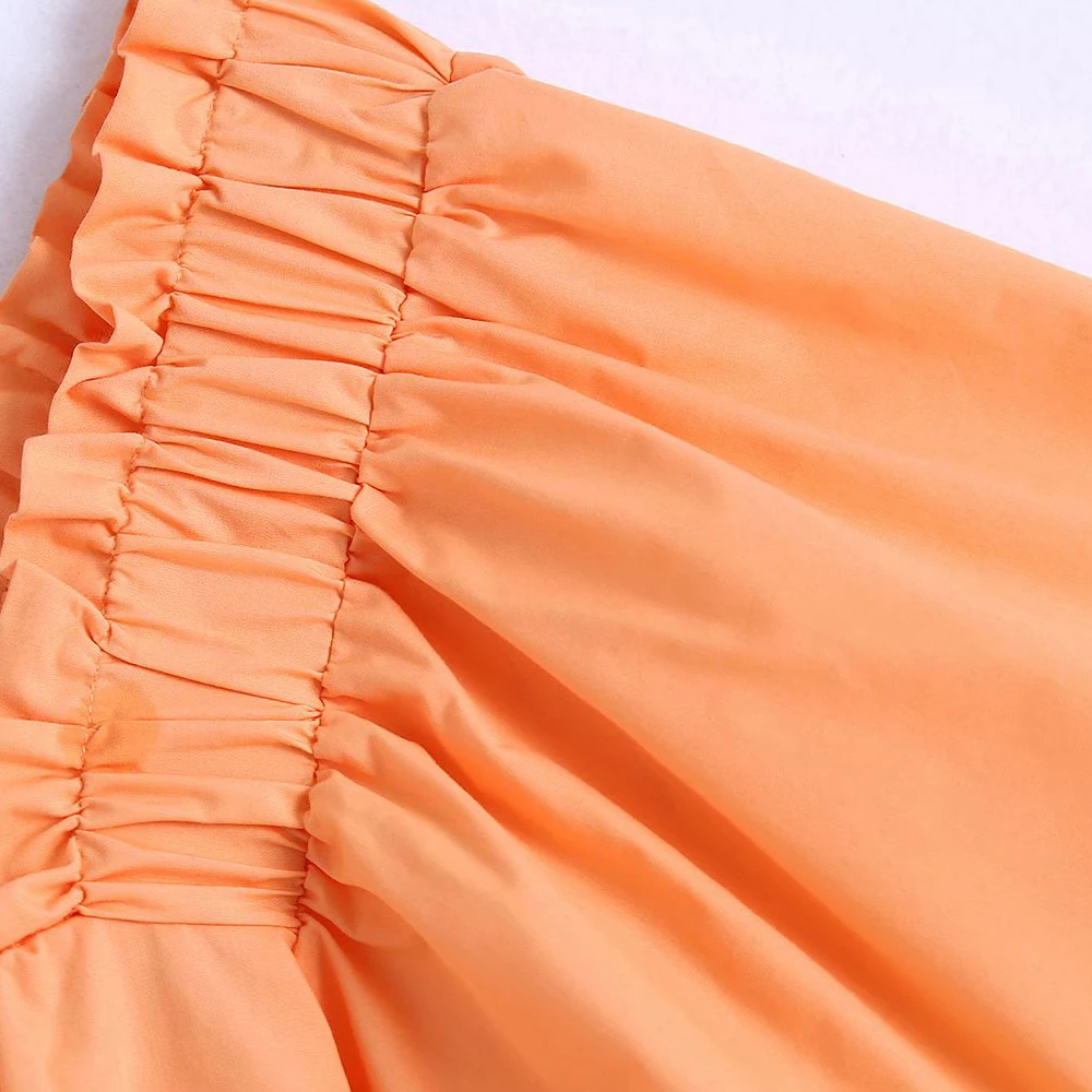 

2021 summer new fashion trend women's square neck puff sleeve shirt two colors into the top