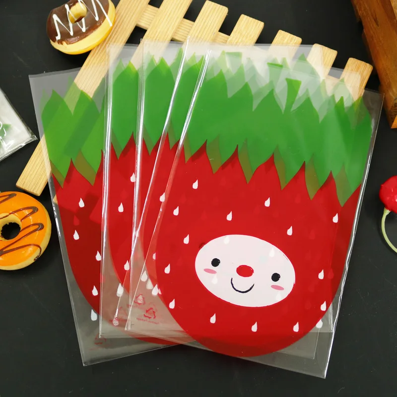

100pcs Cute Strawberry Cartoon Candy Cookie Bags Open Top Plastic Bags Wedding Birthday Party Treat Gift Bag Wrapping Supplies