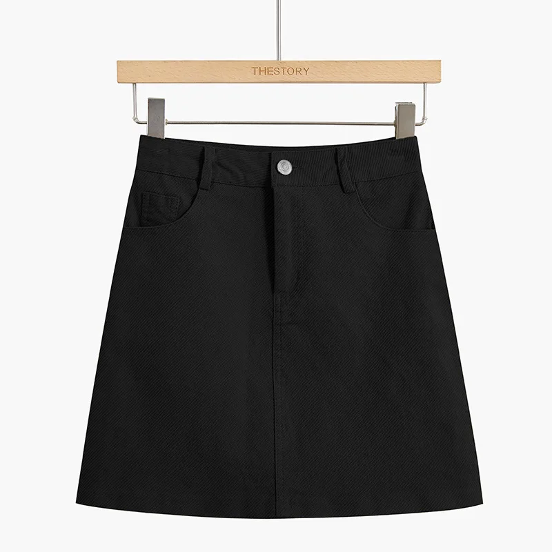 Женское джинсовое платье с завышенной талией однотонное короткое черное в стиле